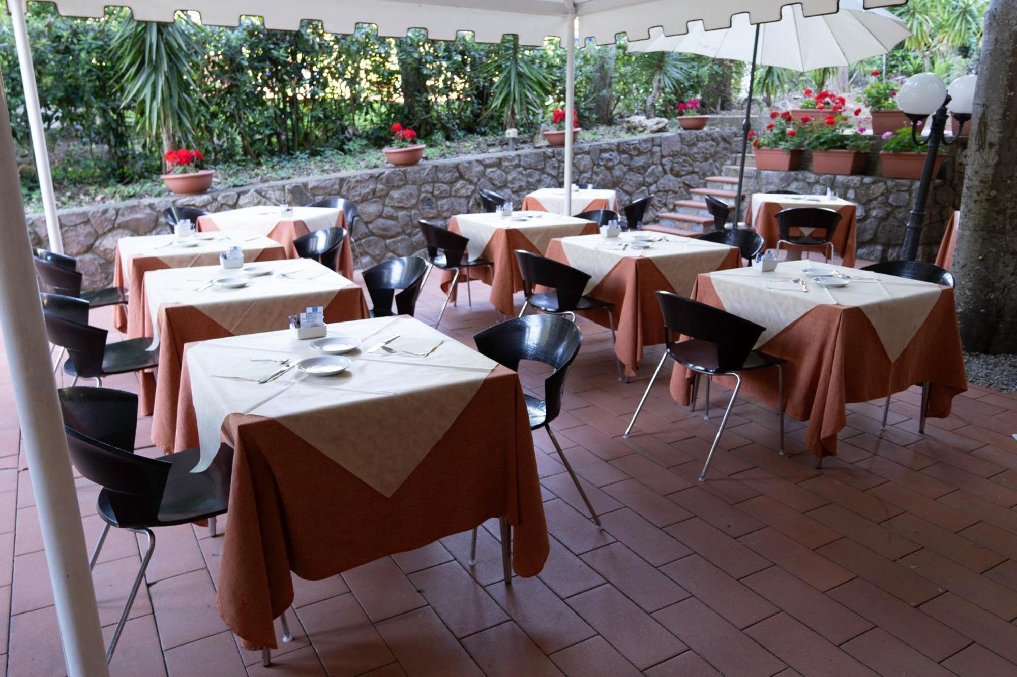 Park Hotel Napoleone Portoferraio Dış mekan fotoğraf